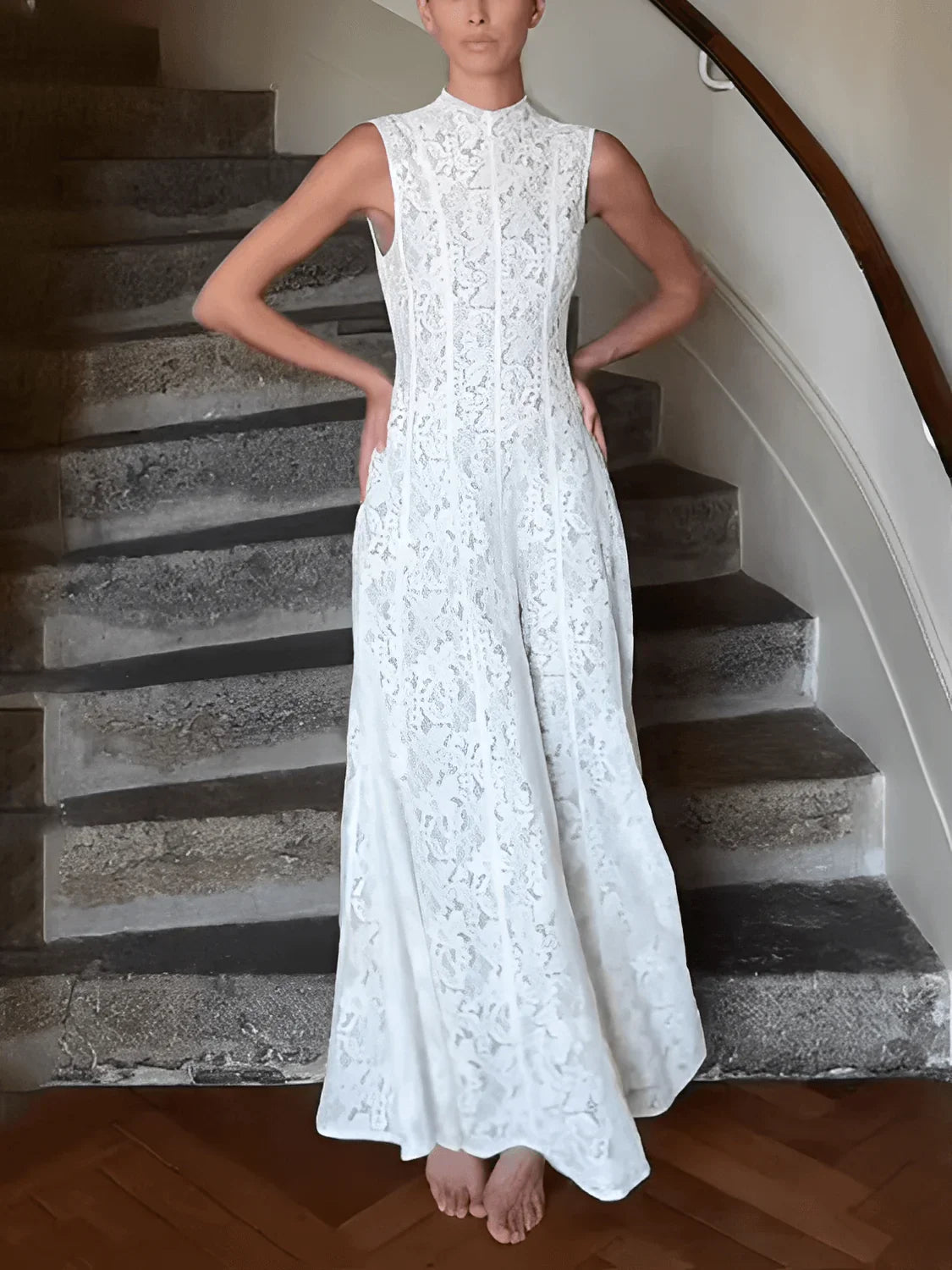 Vestido Midi em Renda Texturizada com Flores Acinturado – Carla